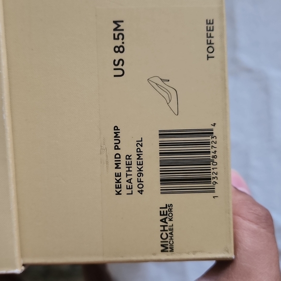NWT - Michael Kors Keke Mid Pump size 8.5 - Picture 6 of 11